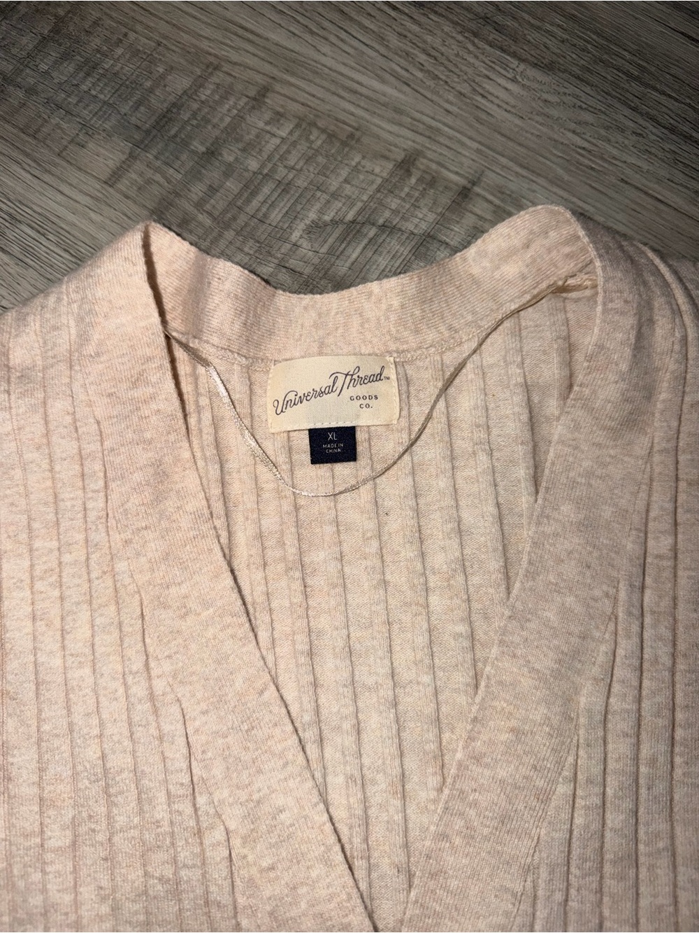 Universal Thread Light Beige Ribbed V-Neck Button Cardigan - Picture 2 of 2